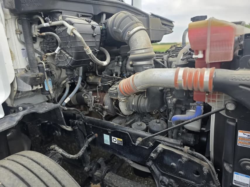 2020 Peterbilt 579 - 29