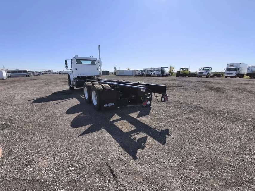 2025 Freightliner BUSINESS CLASS M2 106 - 10