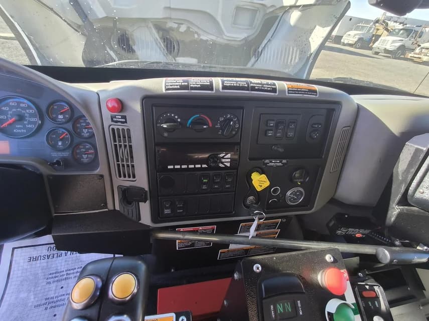 2018 International WORKSTAR 7400 - 26