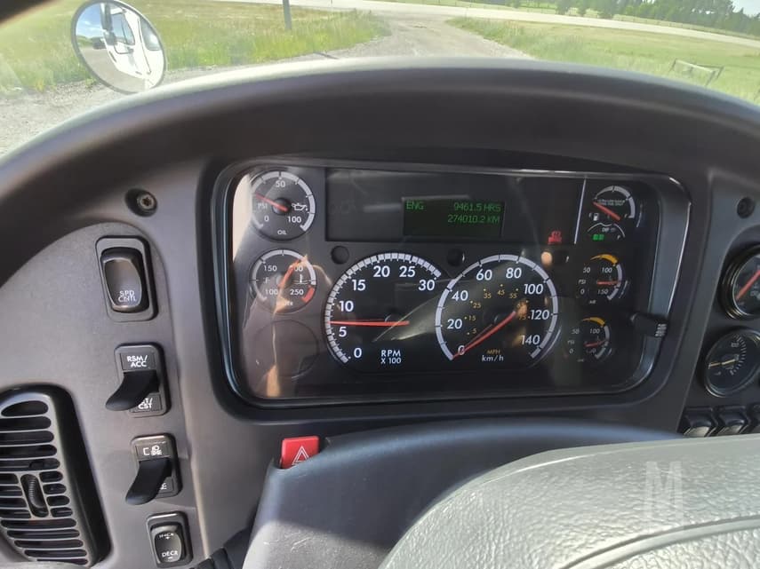 2019 Freightliner BUSINESS CLASS M2 106 - 25