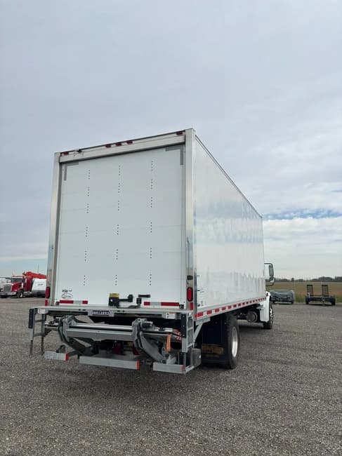 2025 Freightliner BUSINESS CLASS M2 106 - 5
