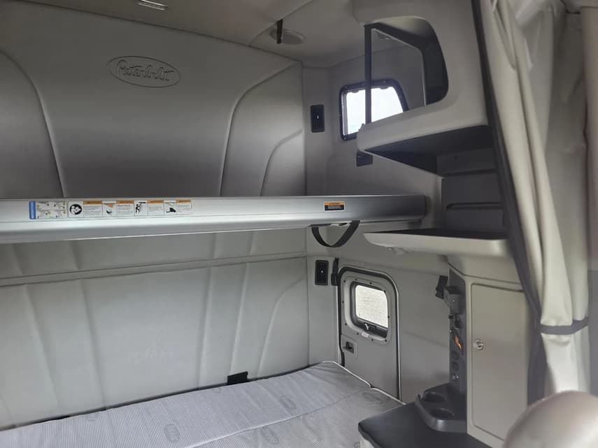 2020 Peterbilt 579 - 20