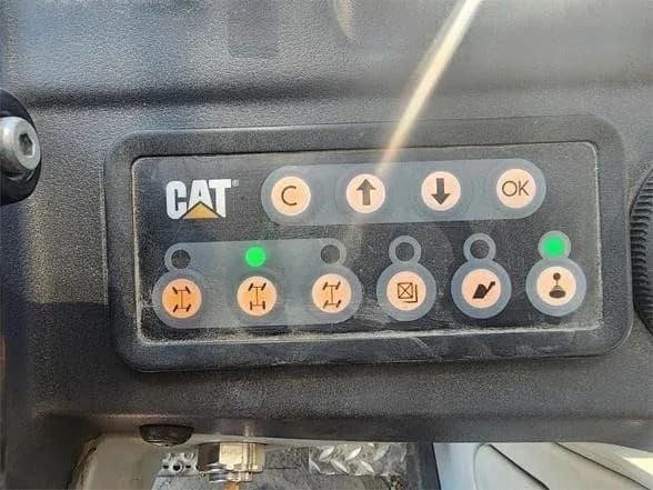 2013 Caterpillar TH514C - 25