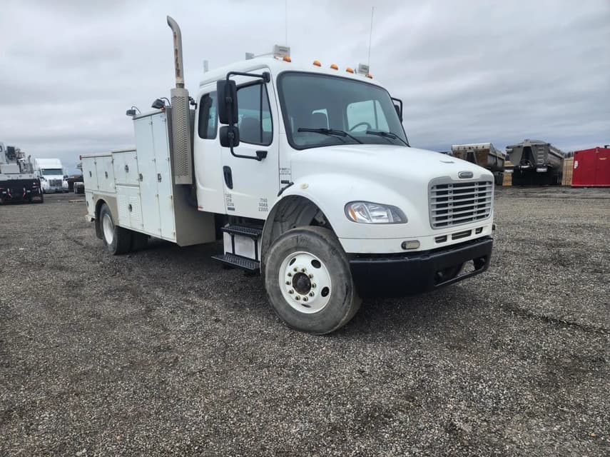 2007 Freightliner M2106 - 5