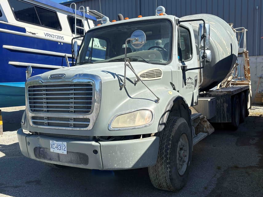 2009 Freightliner Redi-Mix - 1