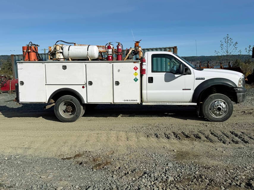 2007 Ford F-550 Super Duty XL - 5