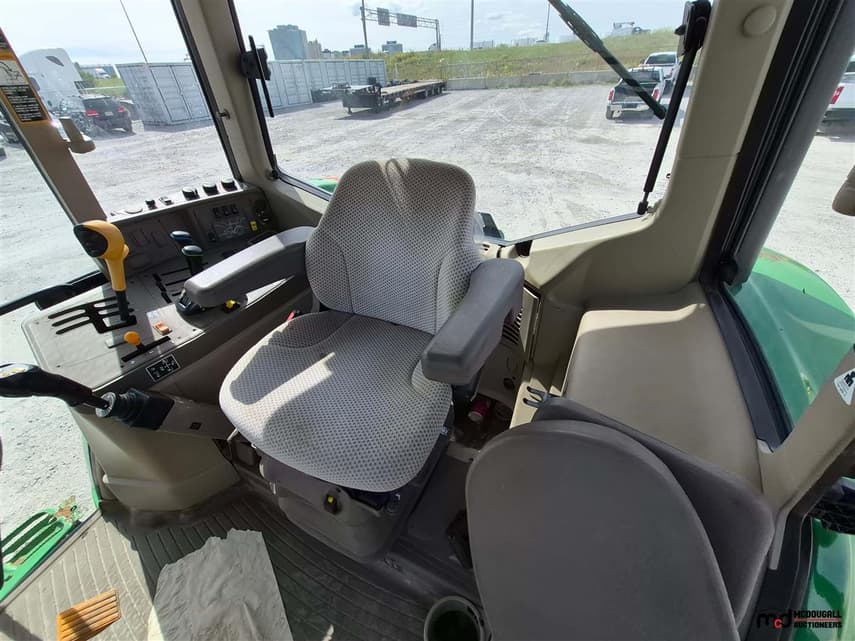 2016 John Deere 6130M - 14