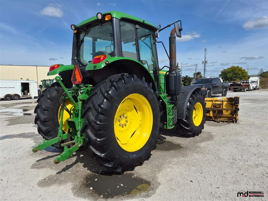2016 John Deere 6130M - 8