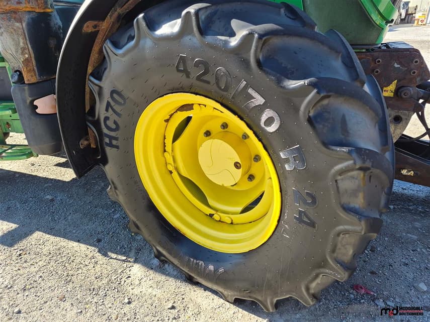 2019 John Deere 6110M - 11