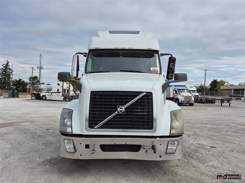 2014 Volvo VNL - 9