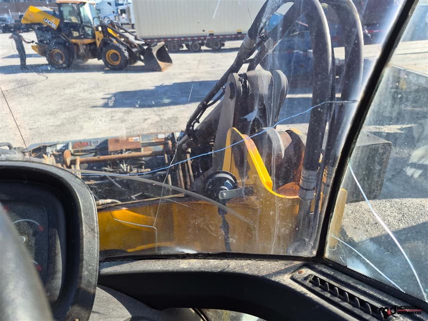 2014 JCB 417 T4 - 17