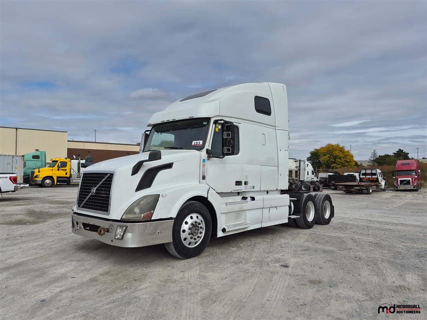 2014 Volvo VNL - 1