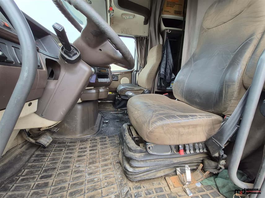 2014 Volvo VNL - 6