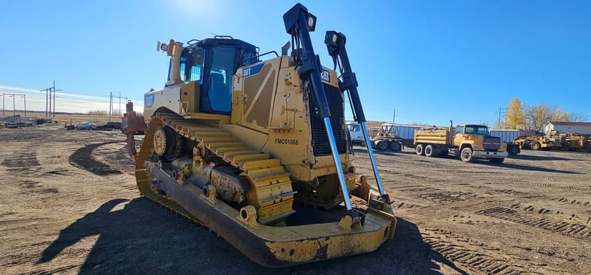 2017 Caterpillar D8T - 1