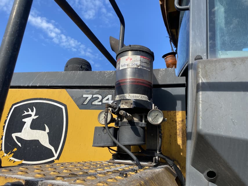 2020 John Deere 724L - 24