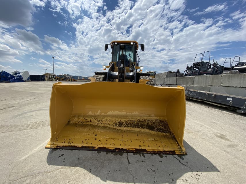 2023 John Deere 524P - 2