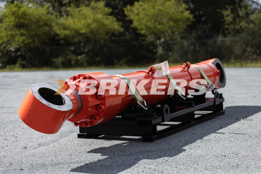4402135 Hitachi - 1