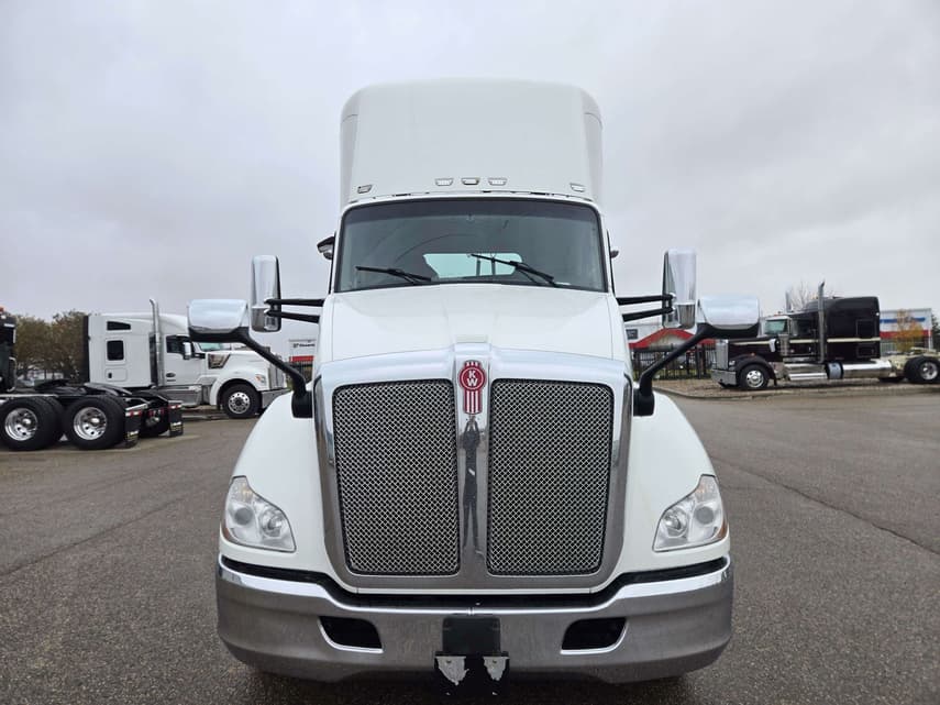 2022 Kenworth T680 - 2