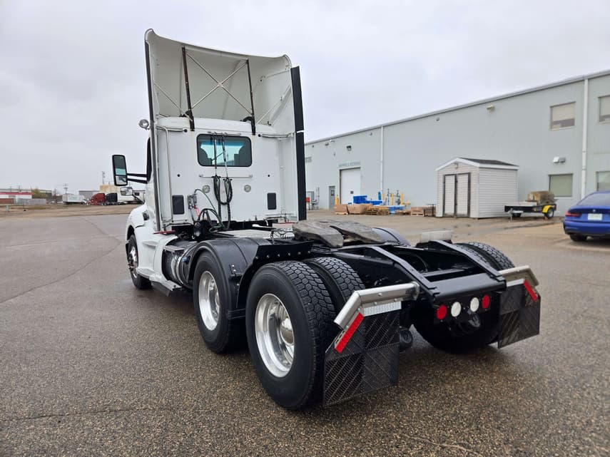 2022 Kenworth T680 - 7