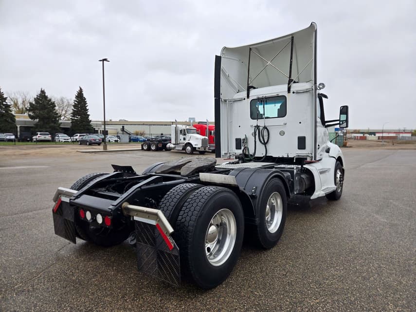 2022 Kenworth T680 - 5