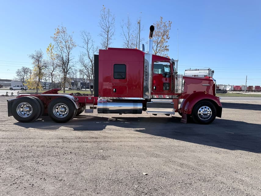 2024 Kenworth W900 - 7