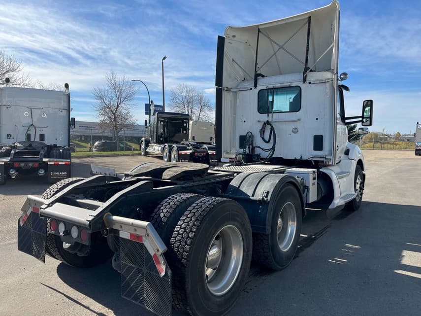2022 Kenworth T680 - 6
