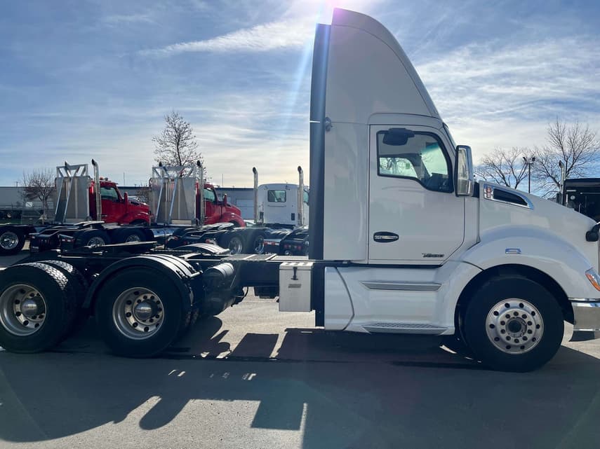 2022 Kenworth T680 - 8