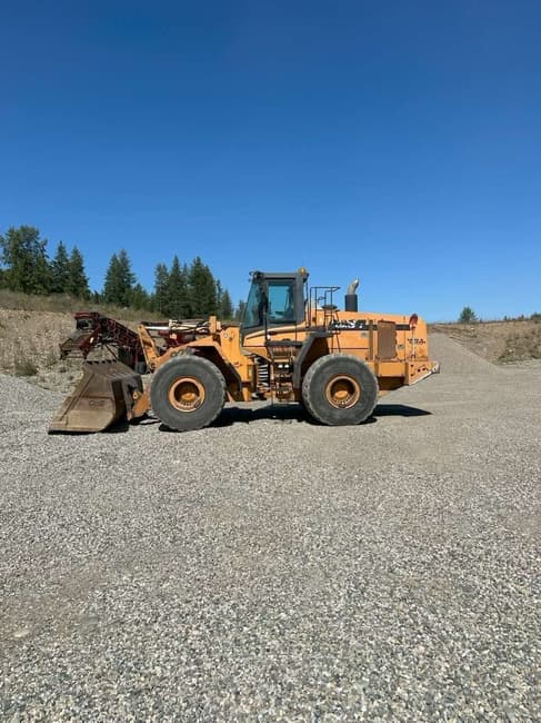 2004 Case 921C - 1