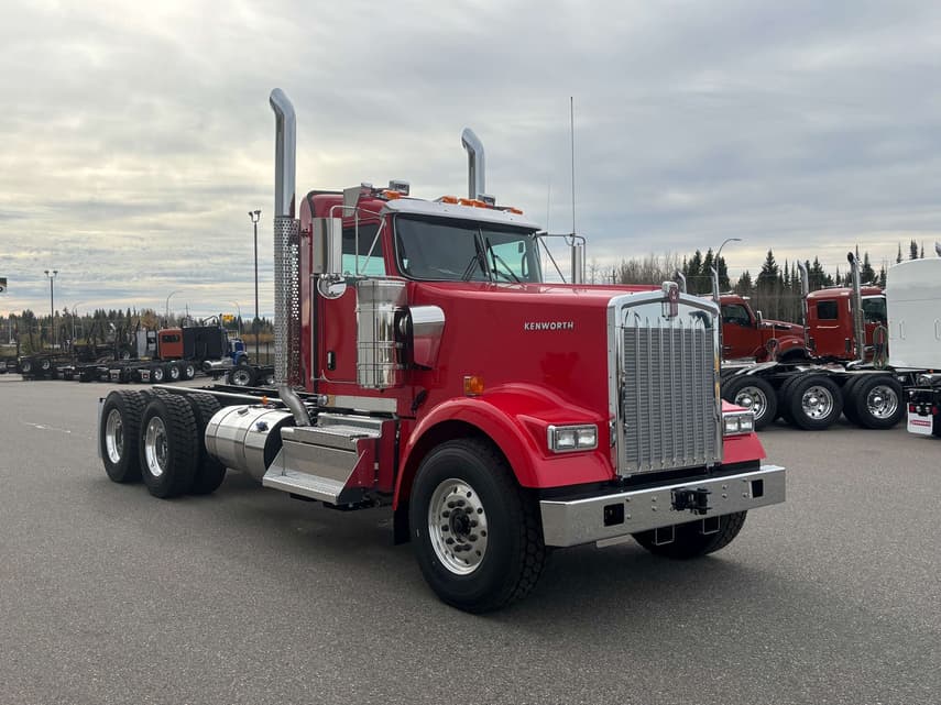 2027 Kenworth W900 - 7