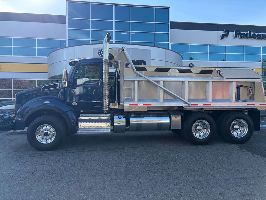 2025 Kenworth T880 - 2