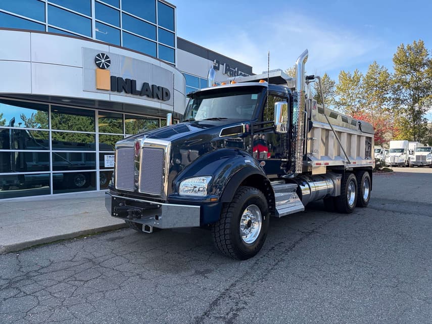 2025 Kenworth T880 - 1