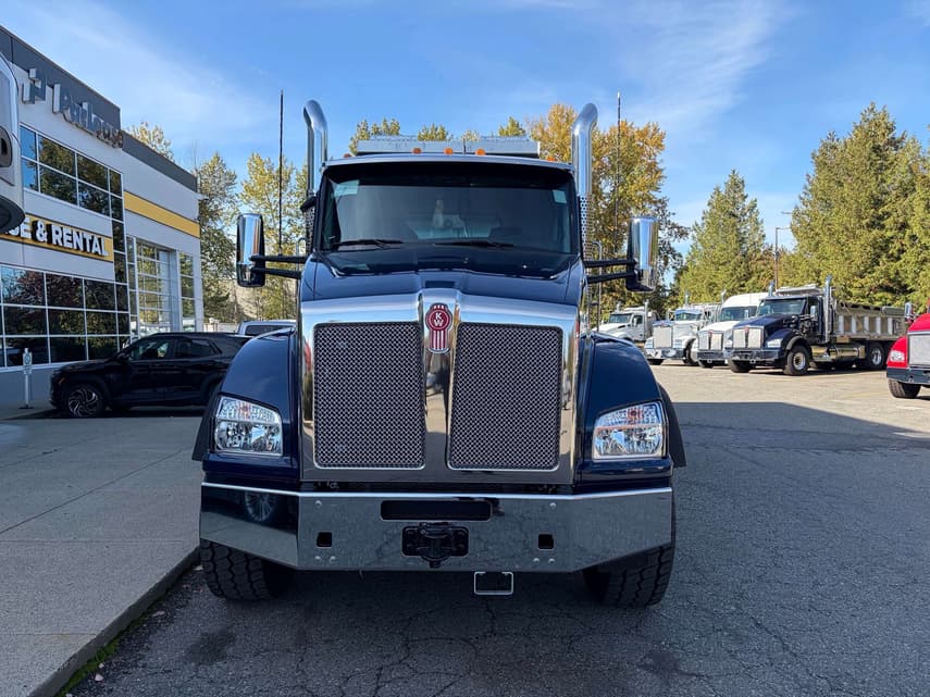 2025 Kenworth T880 - 4