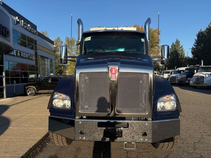 2025 Kenworth T880 - 6