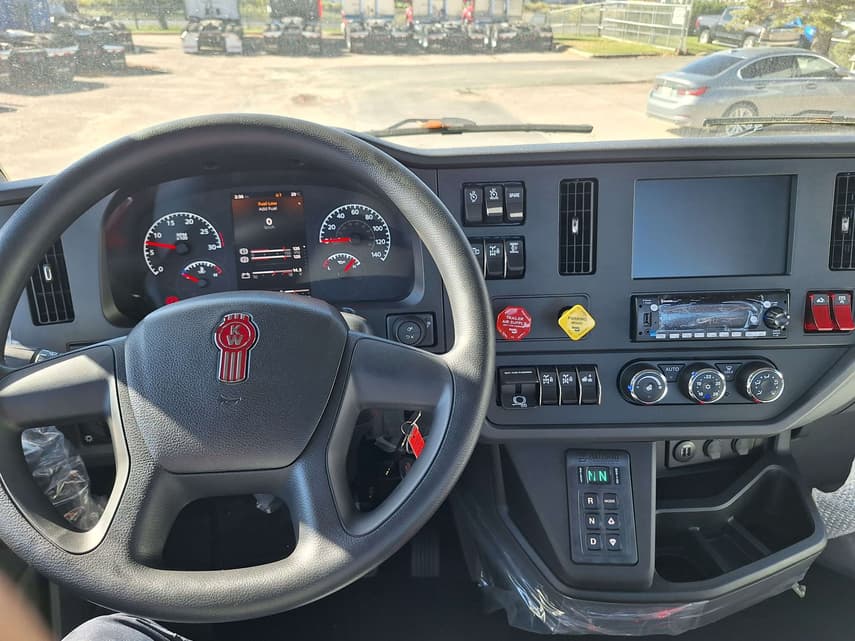 2027 Kenworth T480 - 11