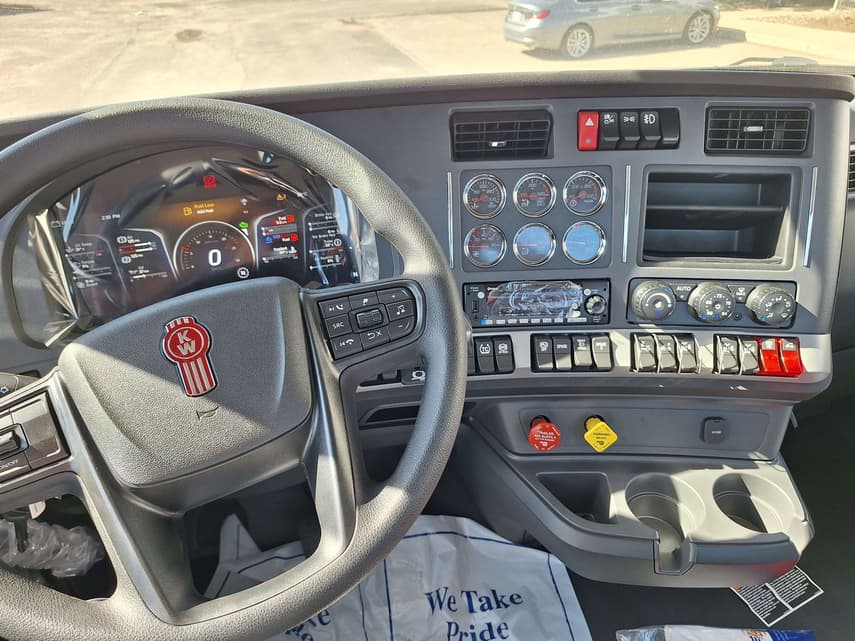 2027 Kenworth T880 - 10