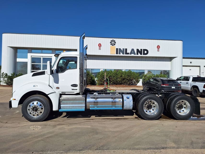 2027 Kenworth T880 - 2