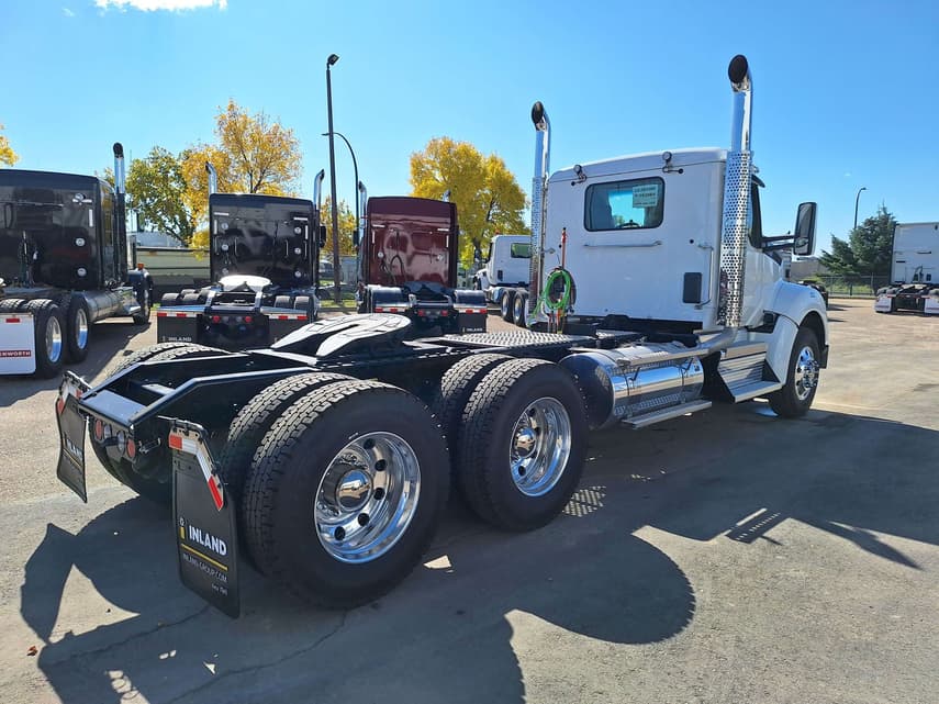 2027 Kenworth T880 - 5