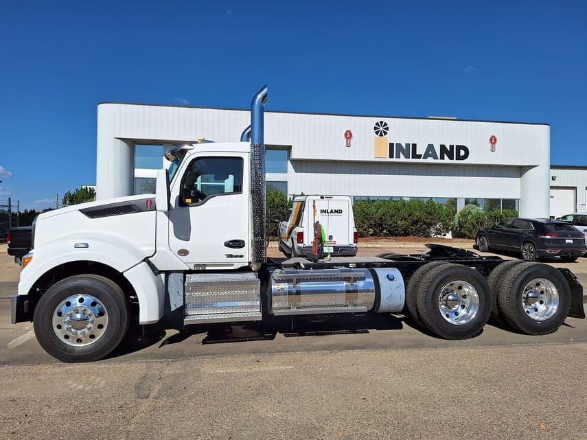 2027 Kenworth T880 - 2