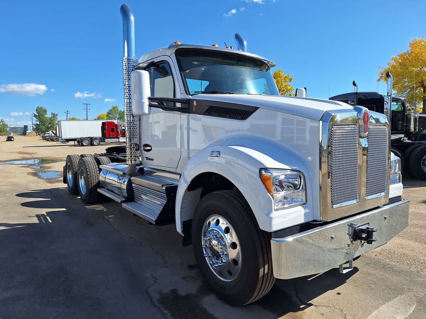 2027 Kenworth T880 - 7