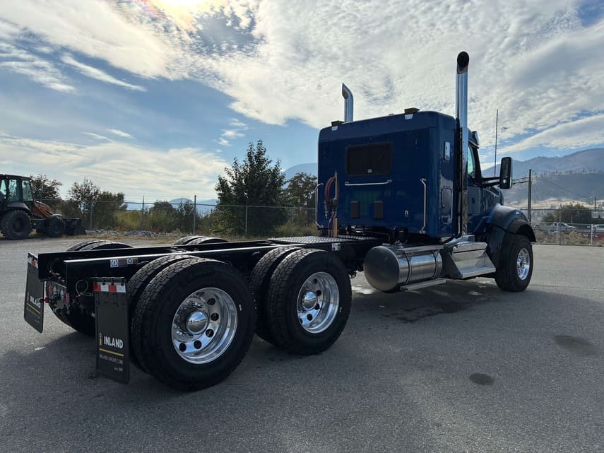 2027 Kenworth T880 - 5