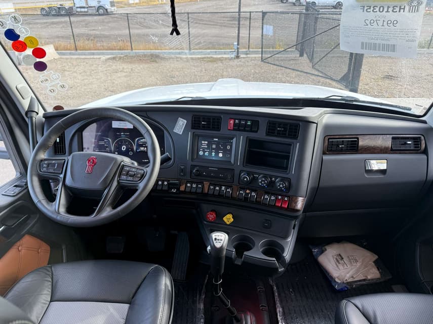 2027 Kenworth T880 - 5