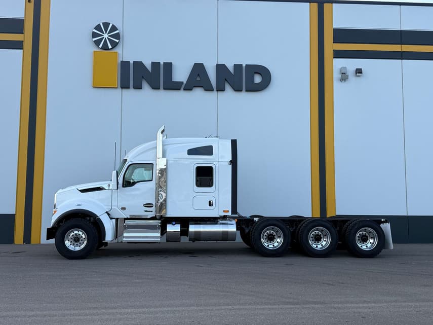 2027 Kenworth T880 - 4