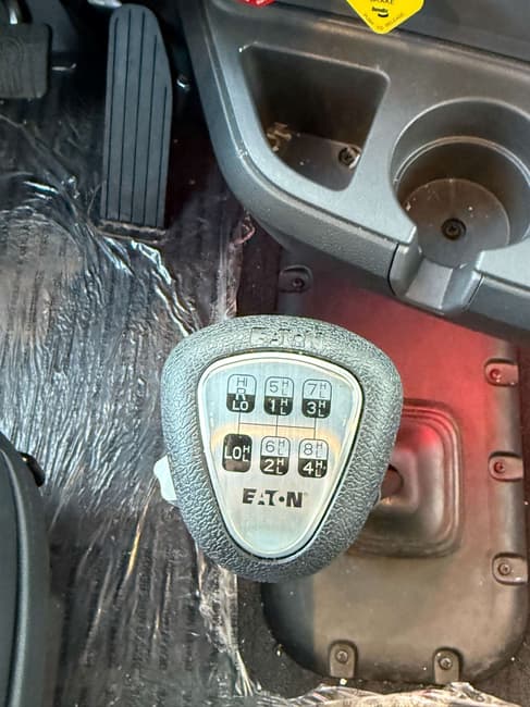 2027 Kenworth T880 - 6
