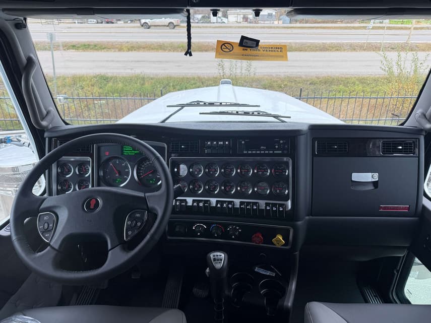 2027 Kenworth W900 - 6