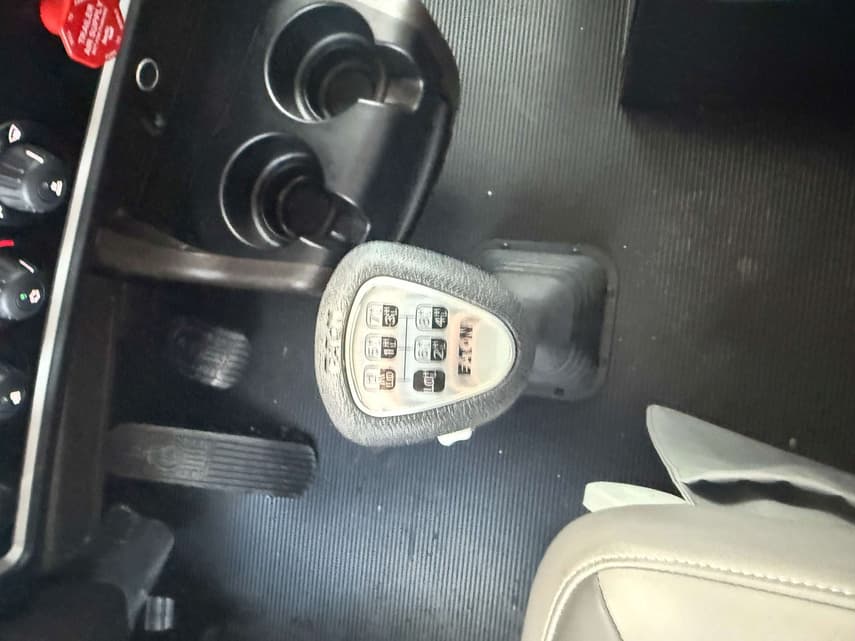 2027 Kenworth W900 - 6