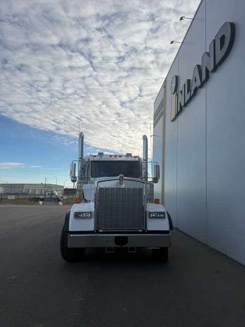 2027 Kenworth W900 - 2