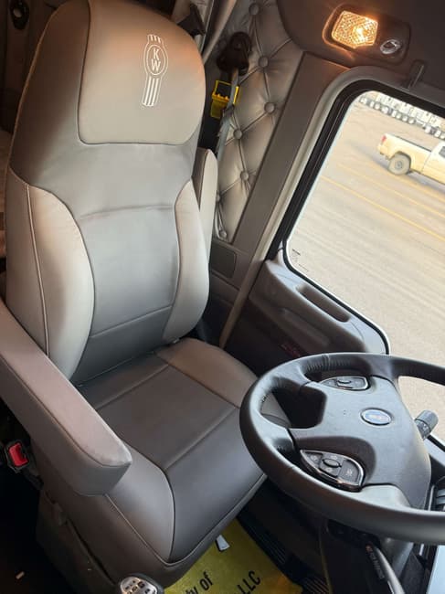 2027 Kenworth W900 - 6