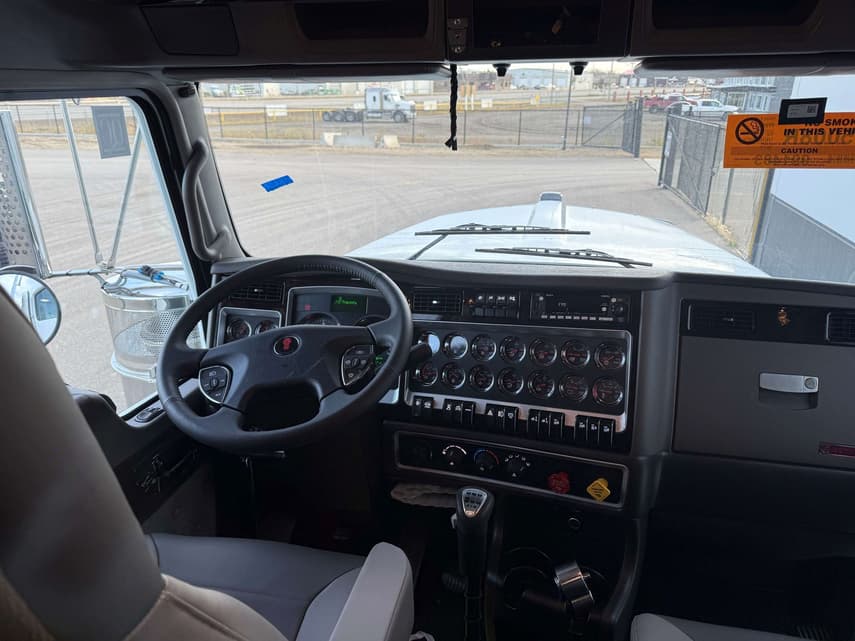 2027 Kenworth W900 - 5