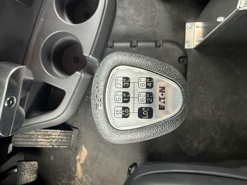 2027 Kenworth T880 - 10
