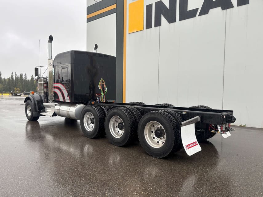 2026 Kenworth W900 - 3